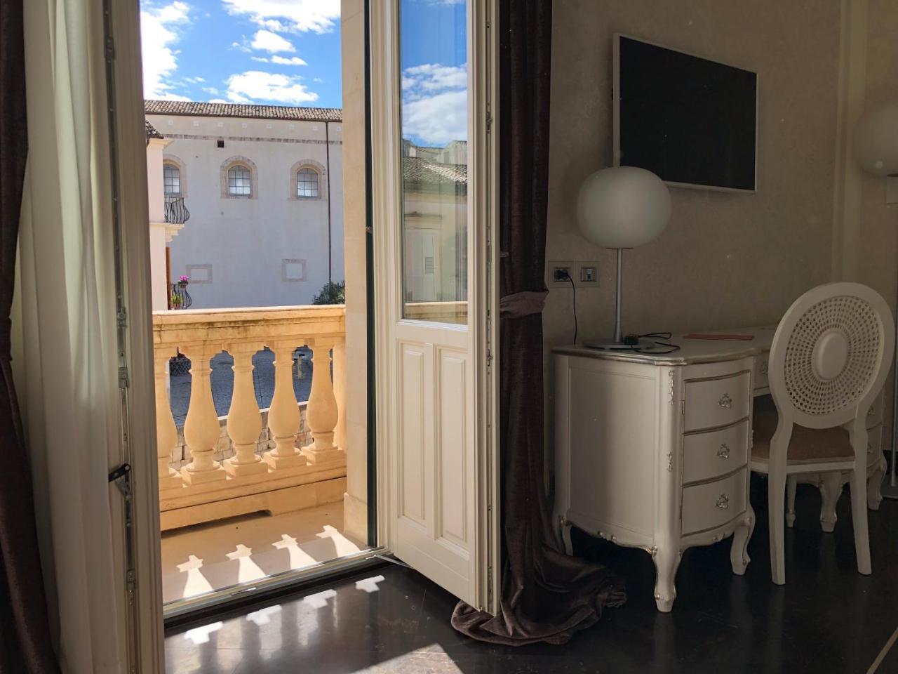 Hotel Palazzo Favacchio - Patane 3*
